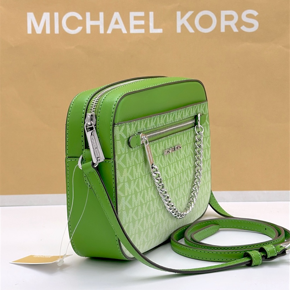 Michael Kors Jet Set Large Ombré Signature Logo Crossbody Body
Jungle Green
NWT - Picture 3 of 16